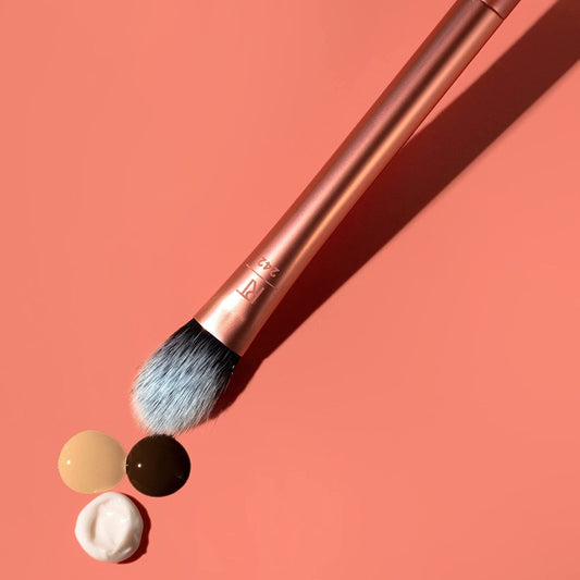 Real Techniques 242 Brightening Concealer Brush
