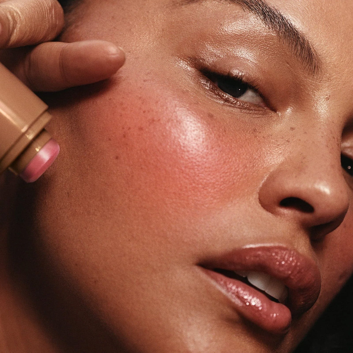 Rhode Pocket Blush 5.3g FRECKLE